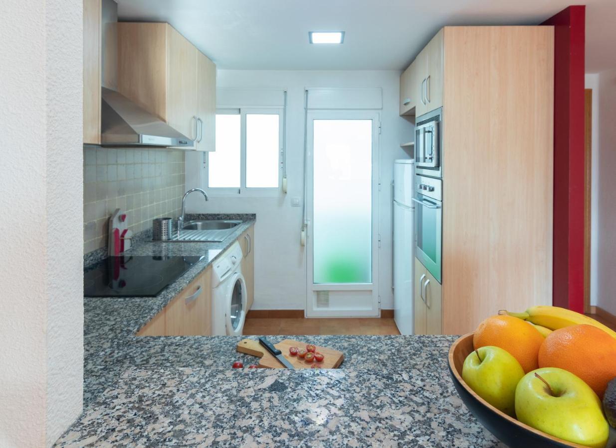 Luminoso. Comodo. Acogedor. Wifi. Junto A Ave Valencia Exterior photo